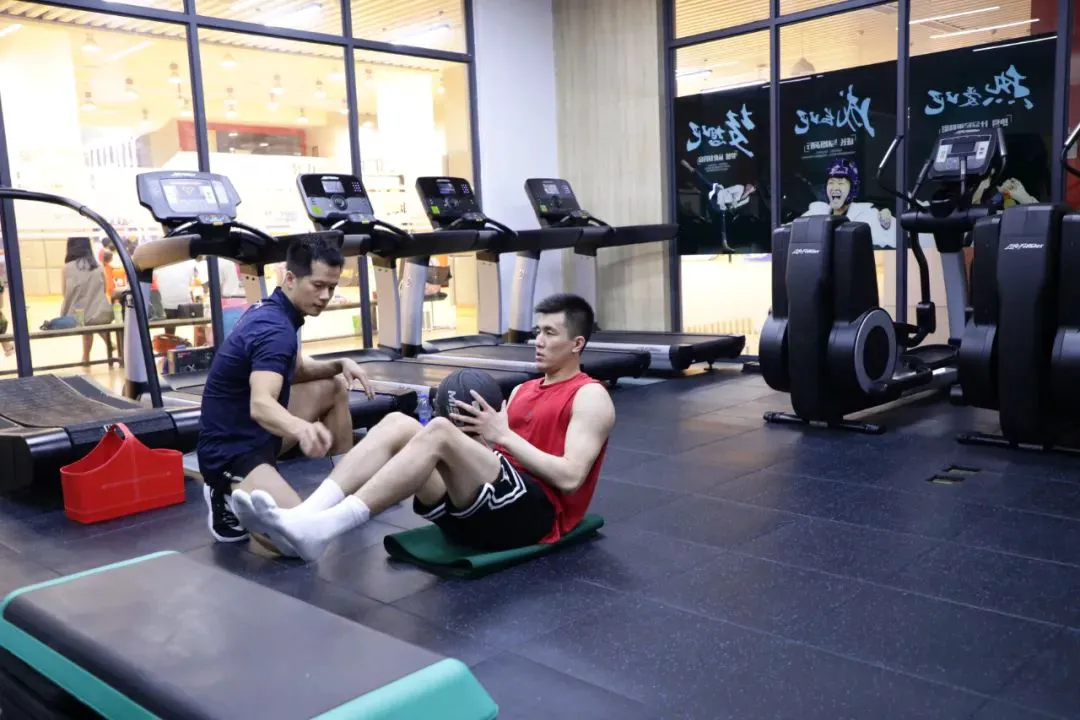 篮球训练方法50集视频讲解_1